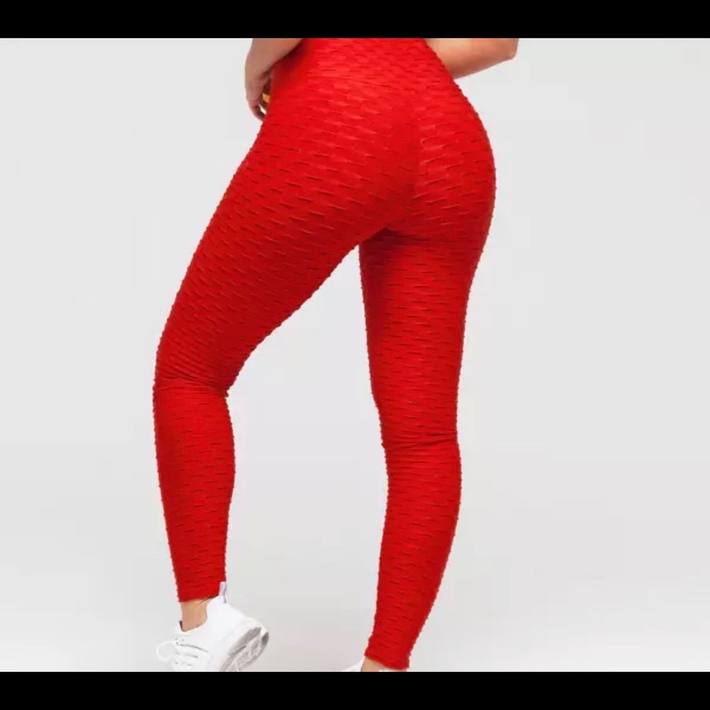 Red leggings order 1 size up